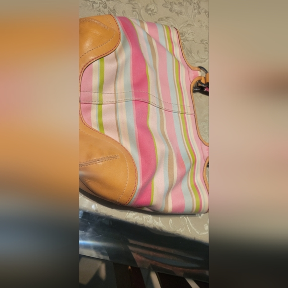 Used Coach - Picture 6 of 8